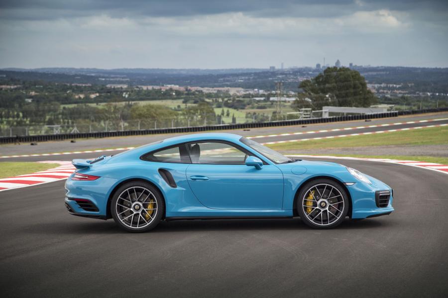  Porsche 911 Turbo S Coupe 2016 года  (WW) (фото 6 из 30)